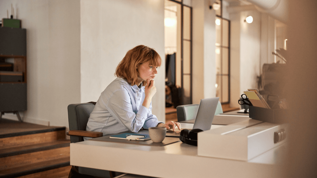 Stock - employee at work